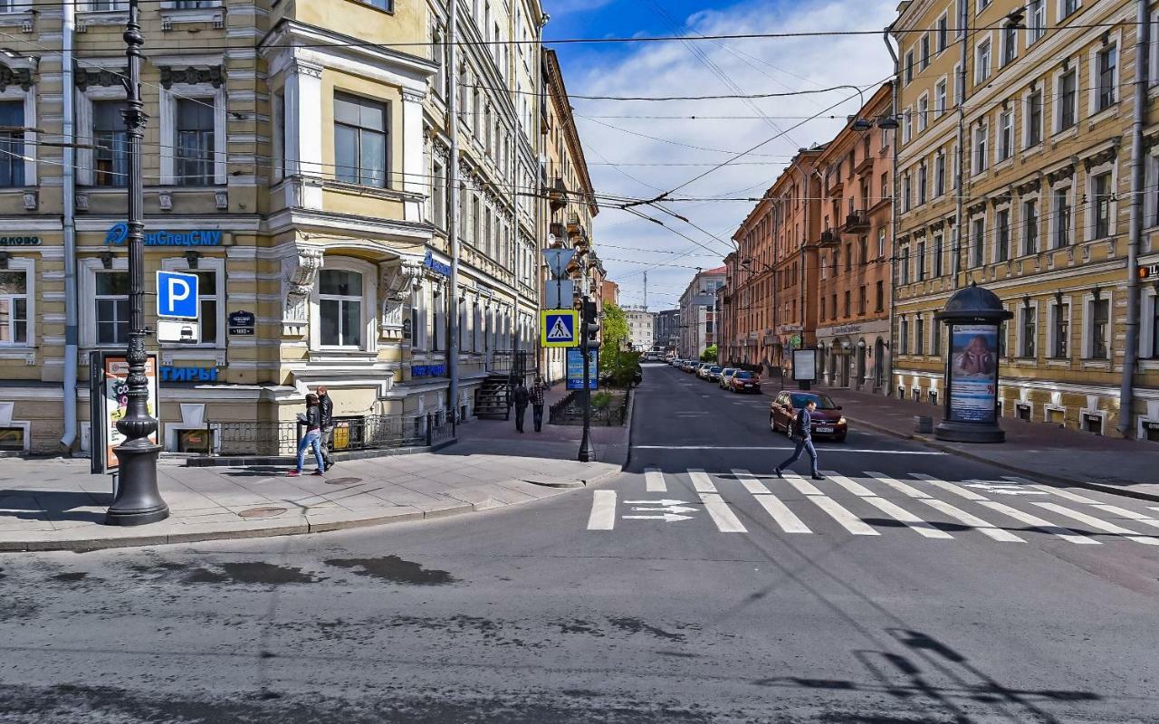 Апартаменты "Семейный Очаг" На Александра Невского Saint Petersburg Exterior photo